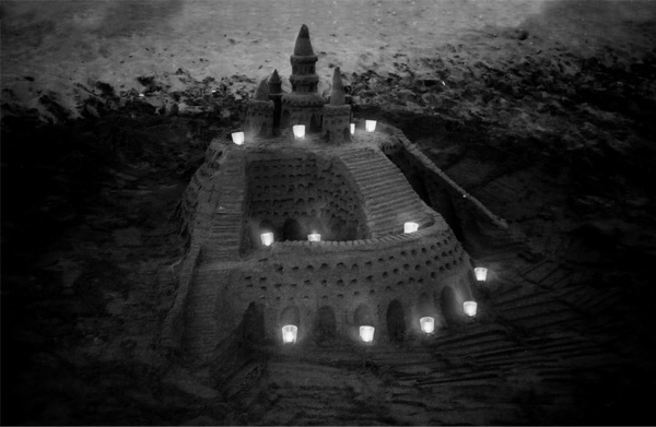  砂の城ライトアップ